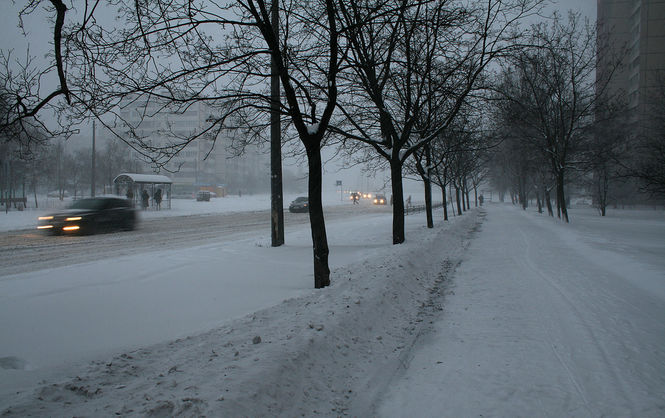 В Киеве продолжается обильный снегопад, пробки на дорогах достигли 10 баллов 1