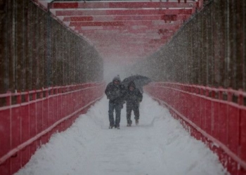 Видео и фото снежной бури в США, вследствие которой погибло 18 человек