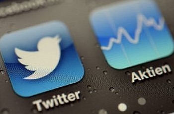 Из-за изменения правил Twitter массово блокирует украинцев