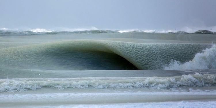 Из-за непогоды БДЛК закрыт для прохода судов, не принимает суда и порт Николаев