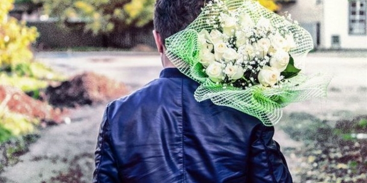 В Николаеве 26-летний гражданин ограбил цветочный киоск