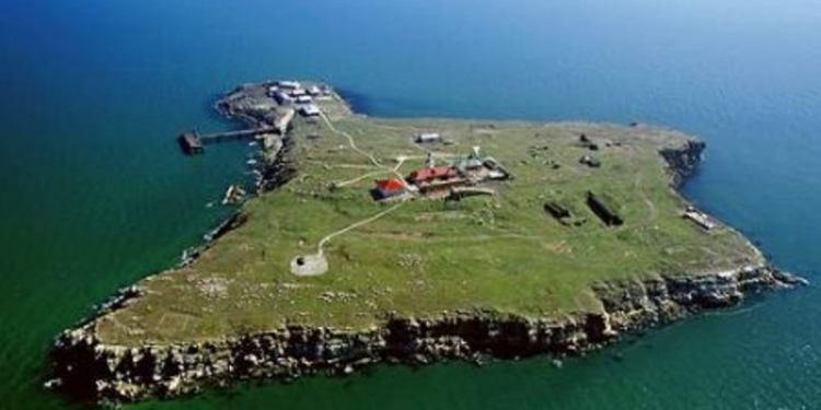 Шведский эксперт считает, что Россия может захватить остров Змеиный