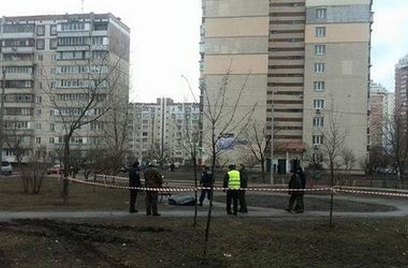В Киеве на Троещине пенсионер застрелился из охотничьего ружья 1