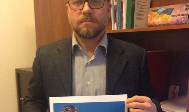 Народный депутат Украины Андрей Вадатурский объявил голодовку