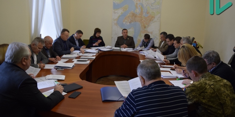 На ближайшей сессии Николаевского горсовета рассматривать вопрос выделения земли под супермаркет рядом с «Зорёй»-«Машпроект» не будут