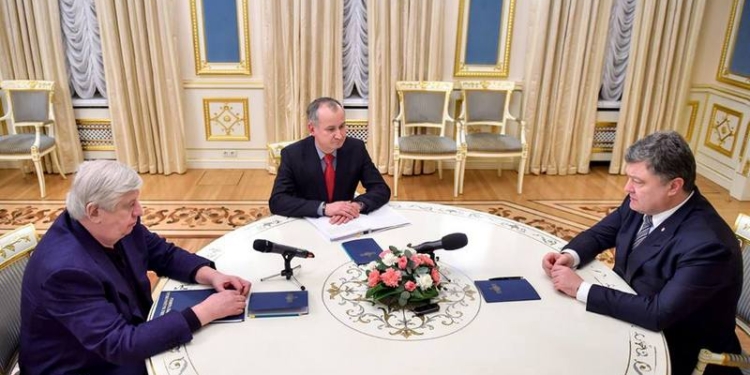 Найдено оружие, из которого убивали героев Майдана, – Порошенко