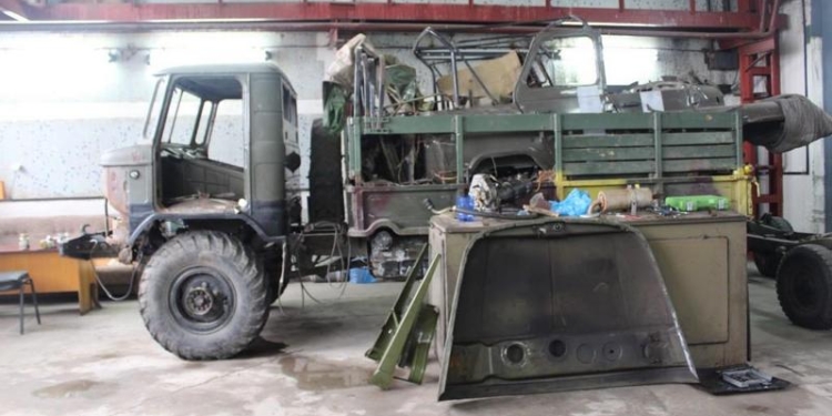 В ОП ЮУАЭС ремонтируют очередную партию техники для нужд армии. Помогает весь город