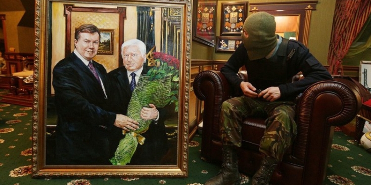 Особняк экс-генпрокурора Пшонки обнесли мародеры