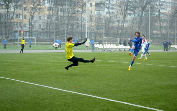 МФК «Николаев» после встречи в контрольном матче с «Жемчужиной» увез из Одессы ничью
