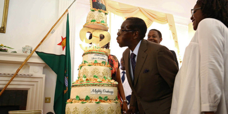 И пусть засуха и неурожай: на празднование дня рождения президента Зимбабве потратили $1 млн.