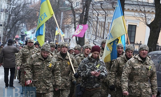 В Киеве прошел марш в память годовщины Дебальцево