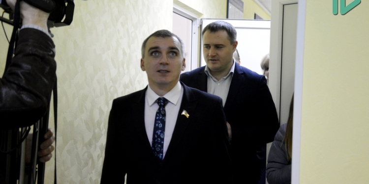 «С максимальной любовью». Мэр Николаева – о работе отремонтированного управления соцвыплат Ленинского района