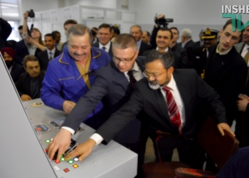 ГП «Зоря»-«Машпроект» начинает поставки оборудования для кораблей ВМС Индии. Принимать работу в Николаев приехал сам посол