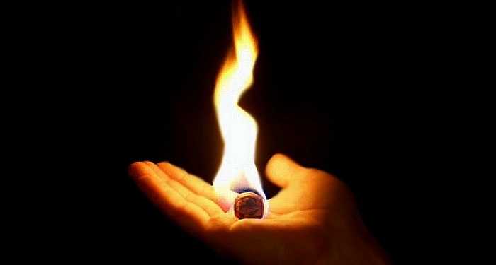 Во Врадиевском районе трое мальчишек решили проверить, как горит бензин. Один из них – шестилетний – теперь в больнице с ожогами