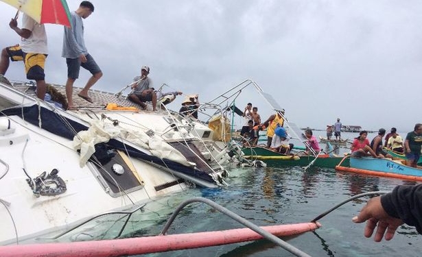 Корабль-призрак. У берегов Филиппин обнаружили дрейфующую яхту с мумией хозяина на борту