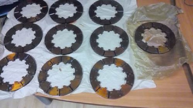 Детали от самолетов Су-25 и вертолетов Ми-24 пытались вывезти в Чехию в автобусе