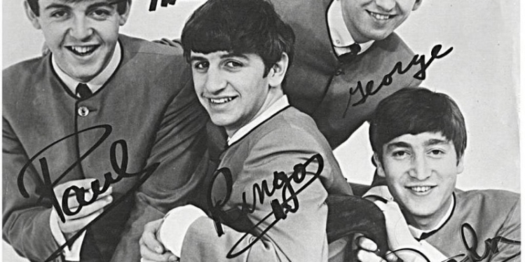 Редчайшую пластинку The Beatles, прозванную “святым Граалем”, выставят на аукцион