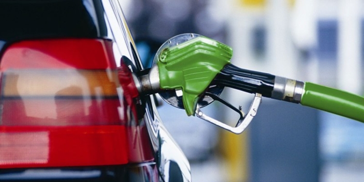 Госпродпотребслужба проверила качество бензина: треть проб не соответствуют стандартам