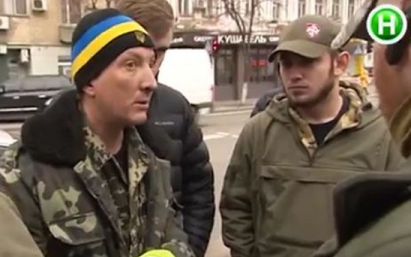 Ветераны АТО отлавливают фальшивых волонтеров и атошников