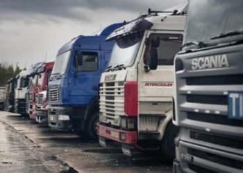 Россия полностью приостановила транзит украинских грузовиков, задержаны 324 фуры