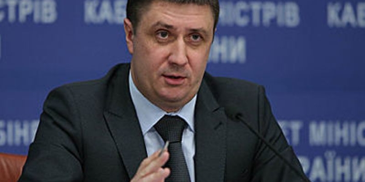 ОппоБлок требует отставки Кириленко из-за “черных списков” российских артистов