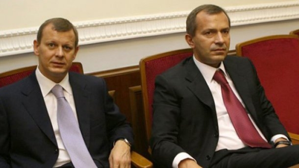 Клюевы разводятся и делят имущество. В том числе “теневое”