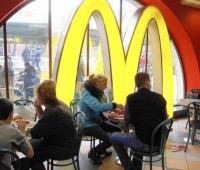 McDonald’s продает свой бизнес в РФ и начинает полный выход