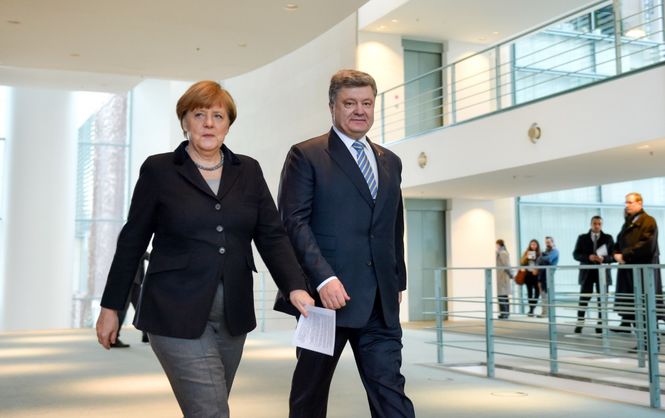 Меркель и Порошенко договорились встретиться в Париже 1