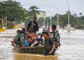 В Малайзии из-за наводнения эвакуированы почти 5 тысяч человек