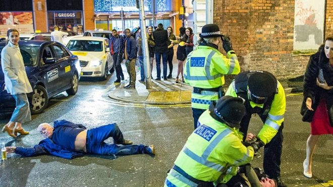 Хмельная тема: давний роман искусства с пьянством