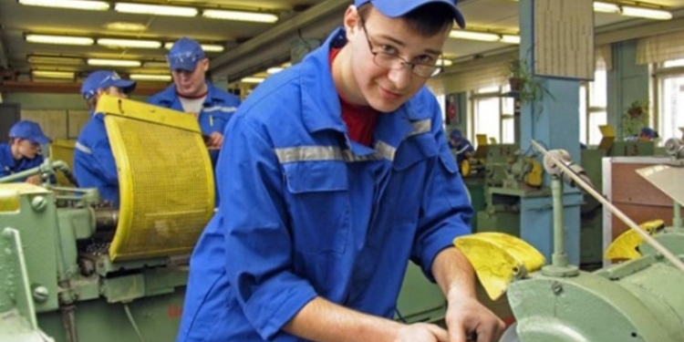 Нардепы вернули финансирование ПТУ из госбюджета