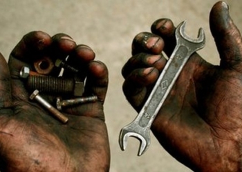 На Николаевщине во время ремонта грузовика подитель получил смертельное ранение