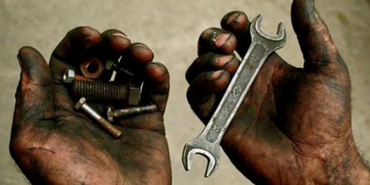 На Николаевщине во время ремонта грузовика подитель получил смертельное ранение