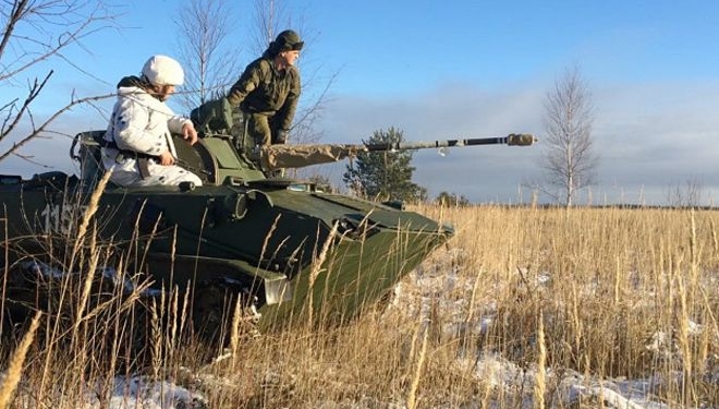 Российские ВДВ под Псковом учатся захватывать аэродромы. Прибалтика напряглась