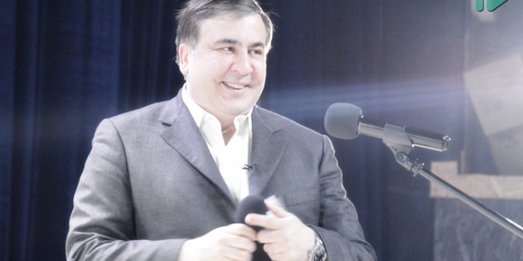 Саакашвили отменил решение о повышении зарплат работникам Одесской ОГА