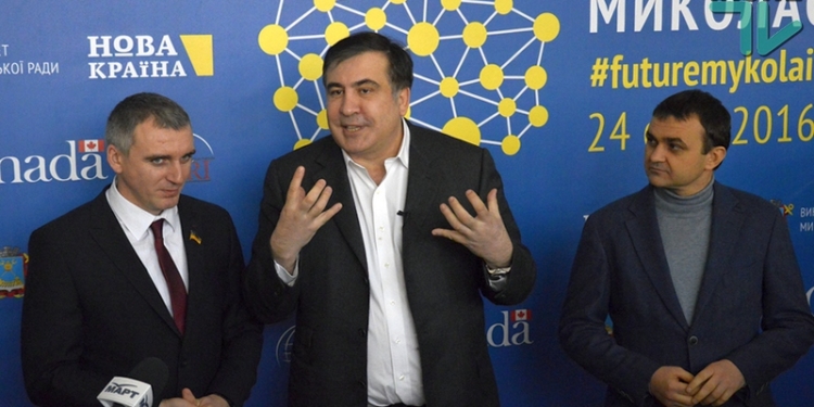 Саакашвили отменил решение о повышении зарплат работникам Одесской ОГА