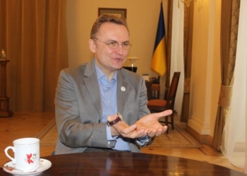 Андрей Садовый: “Порошенко звонил мне лично и говорил, что Яценюк и Шокин должны уйти