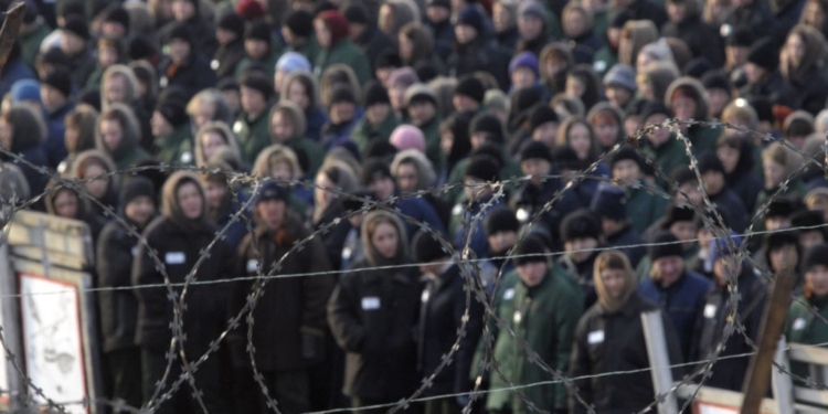 В колониях Украины отбывают наказание почти 3000 женщин