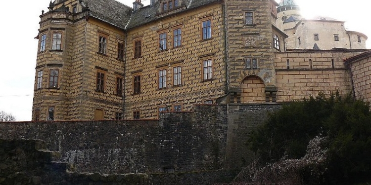 Искатели кладов ищут в Чехии Янтарную комнату