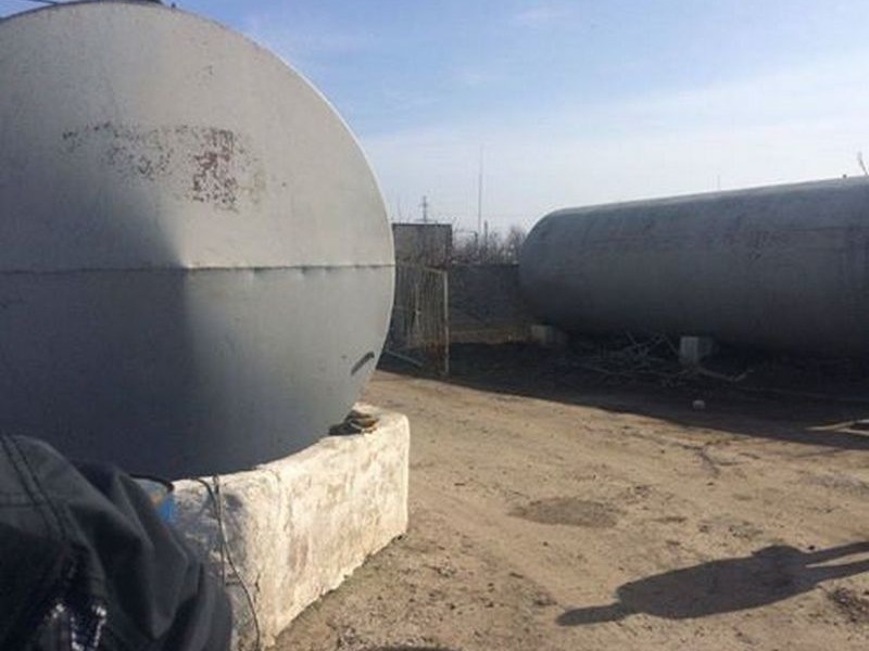 В Николаеве на легальной нефтебазе действовала подпольная нефтебаза – фискалы изъяли 119 л горючего