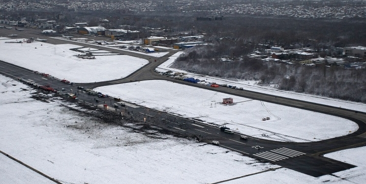 Поисковая операция на месте крушения пассажирского самолета Boeing 737-800 в Ростове-на-Дону завершена