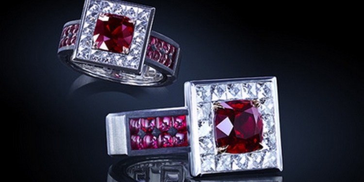 Американские ювелиры предложили коммунистам скидку на кольцо “Красная площадь”