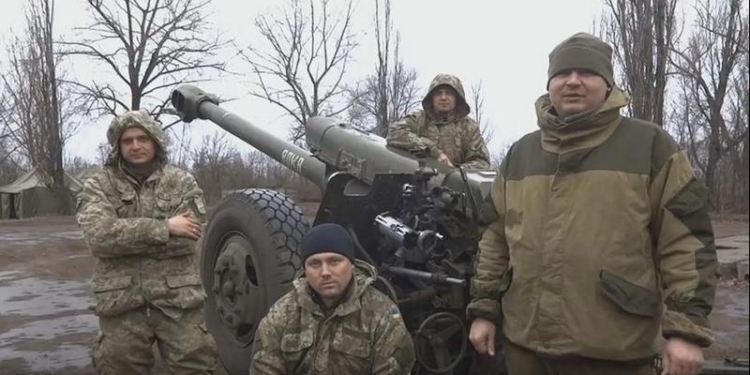 Привет с передовой: десантники поздравляют женщин с праздником