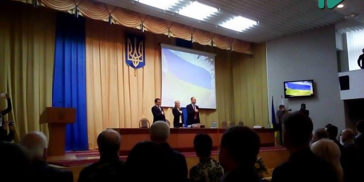 «Мухи отдельно, котлеты – отдельно»: сессия Николаевского облсовета пройдет в два заседания, вопрос по дорогам рассмотрят отдельно