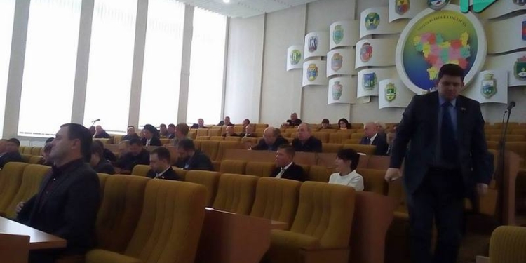 Работу Службы автодорог и облавтодора депутаты Николаевского облсовета признали неудовлетворительной