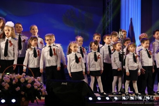 В Крыму создали детский хор "Маленькие прокуроры" 1