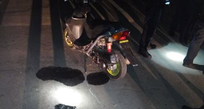 В Николаеве патрульные ночью задержали вооруженного мопедиста с отмычками и наркотиками