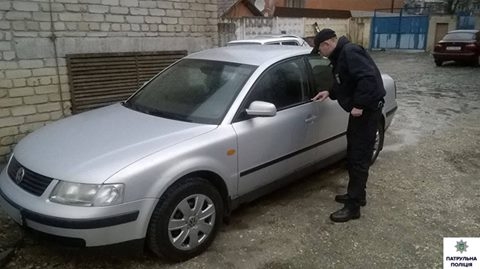 В Николаеве полиция задержала очередной автомобиль с поддельными документами