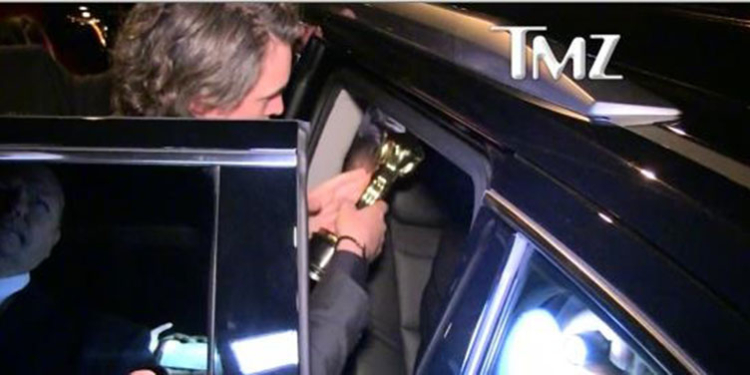 Ди Каприо забыл “Оскар” в ресторане