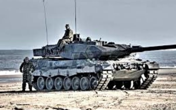 Россия запустила в производство танк “Армата”